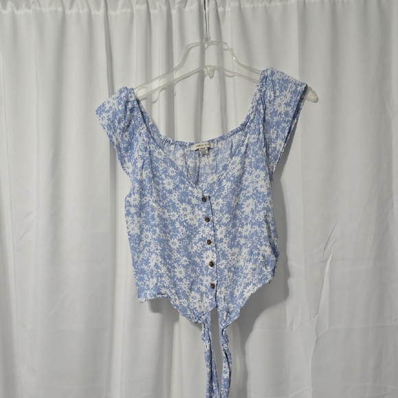 American Eagle Outfitters Tops - American‎ Eagle Outfitters Blue Floral Cropped Tie Front Off Shoulder Blouse